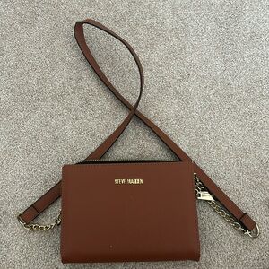 Super cute Steve Madden crossbody purse!